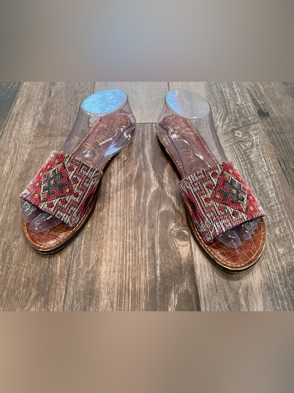 Sam Edelman Gio Women’s 8.5 Sandals Croc-Leather Footbed Kilim Slip-on
